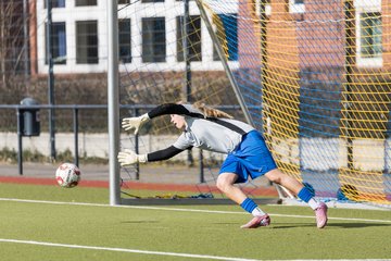 Bild 102 - wBJ Eimsbuettler TV - SV Werder Bremen : Ergebnis: 0:1